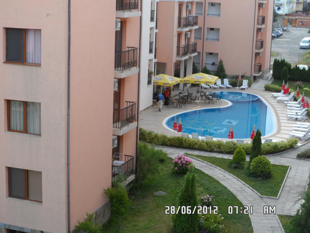 Gardenia Apartments Primorsko Exterior photo