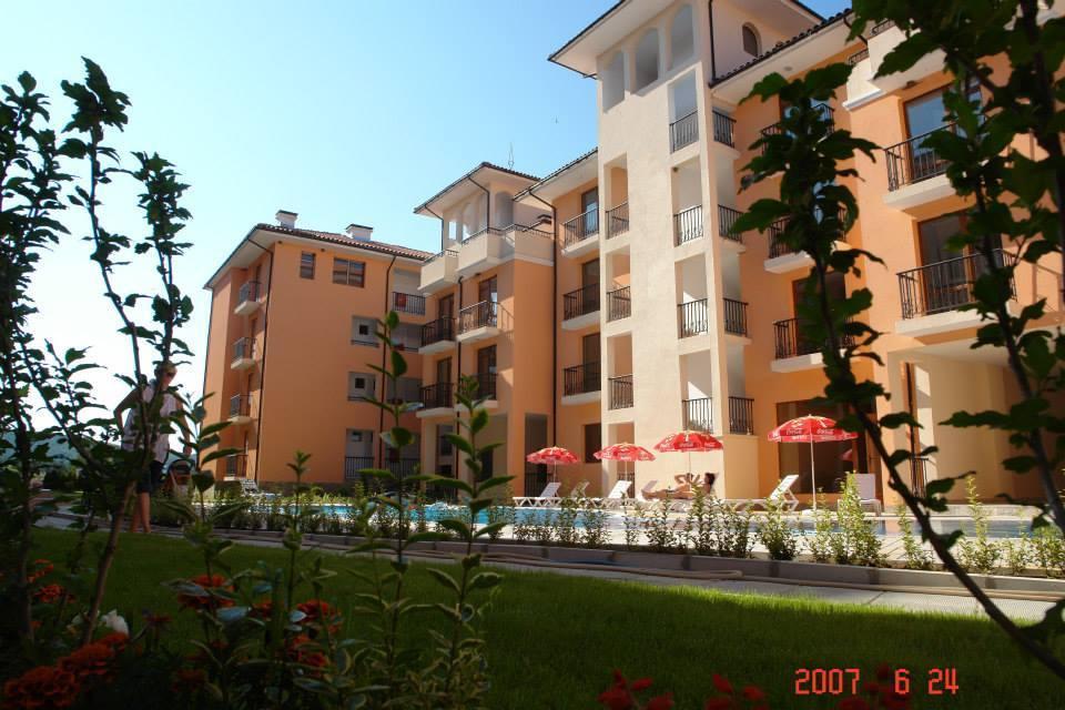 Gardenia Apartments Primorsko Exterior photo